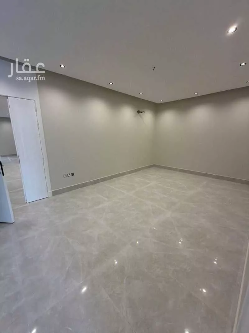 5 bedroom villa in Ash Shulah 5