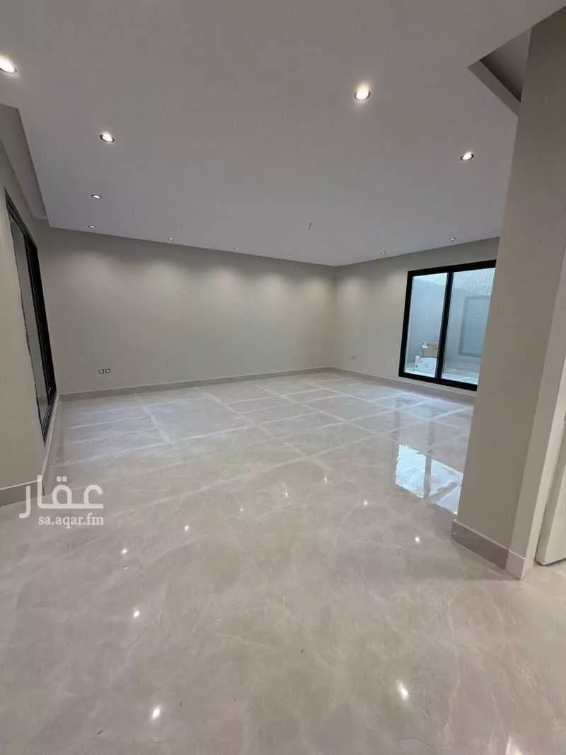 5 bedroom villa in Ash Shulah 7