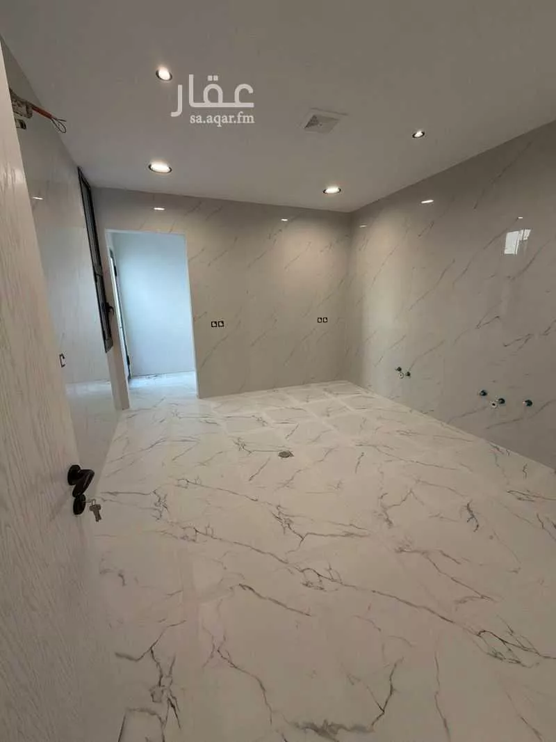 5 bedroom villa in Ash Shulah 8