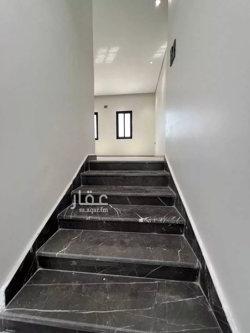 6 bedroom villa in Ash Shulah 6