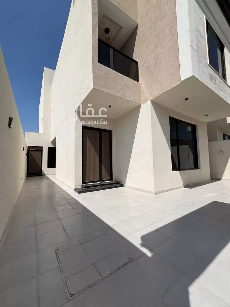 6 bedroom villa in Ash Shulah 9