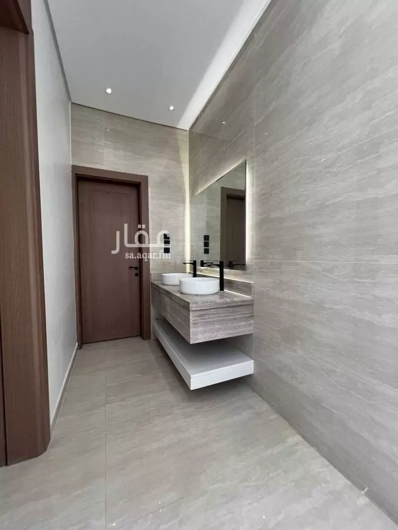 6 bedroom villa in Ash Shulah 10