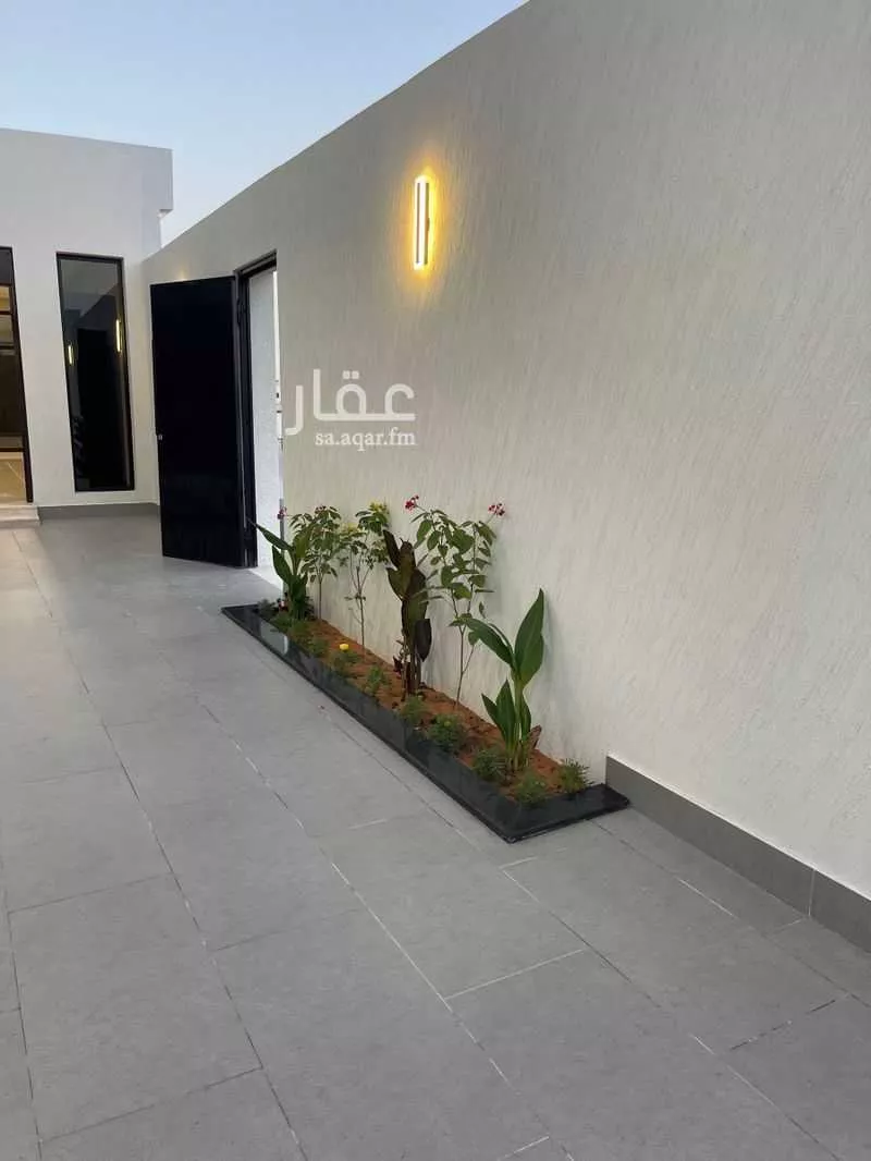 6 bedroom villa in Ash Shulah 7