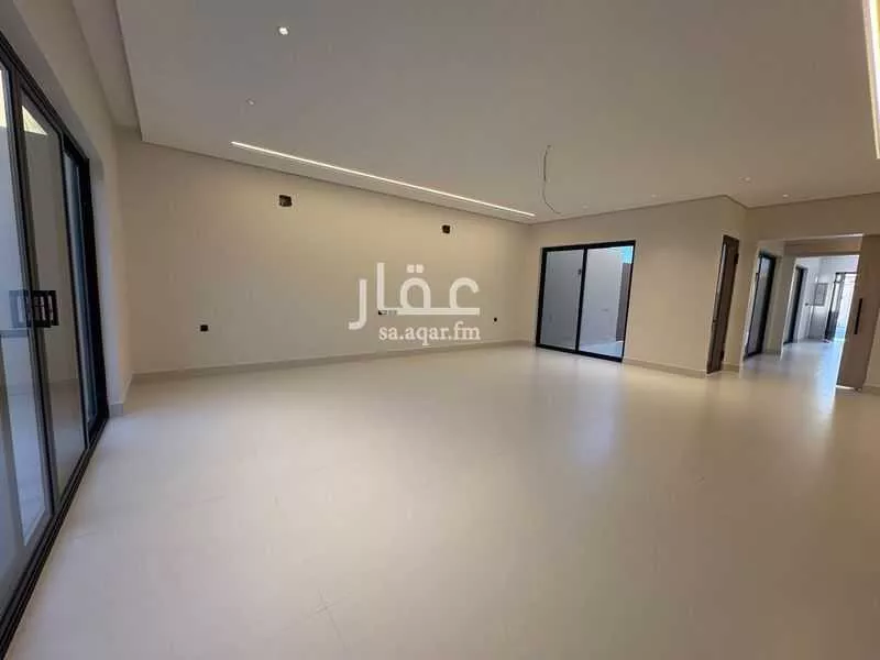 5 bedroom villa in Ash Shati Al Gharbi, Eastern Province 16