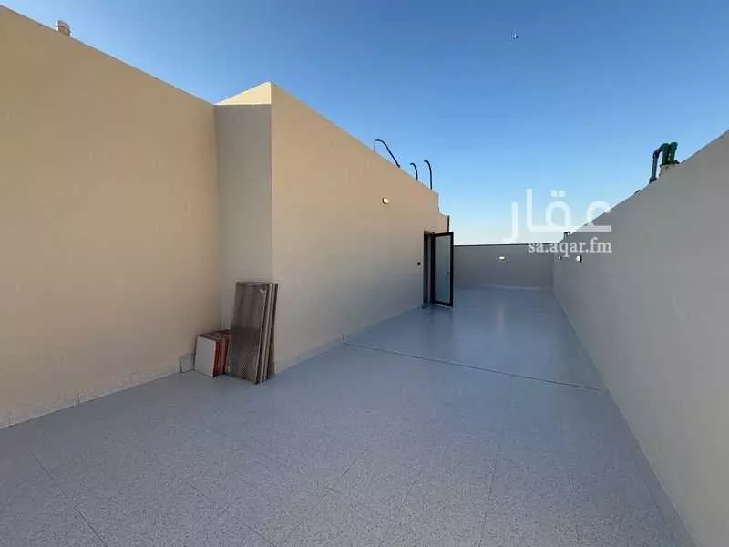 5 bedroom villa in Ash Shati Al Gharbi, Eastern Province 17