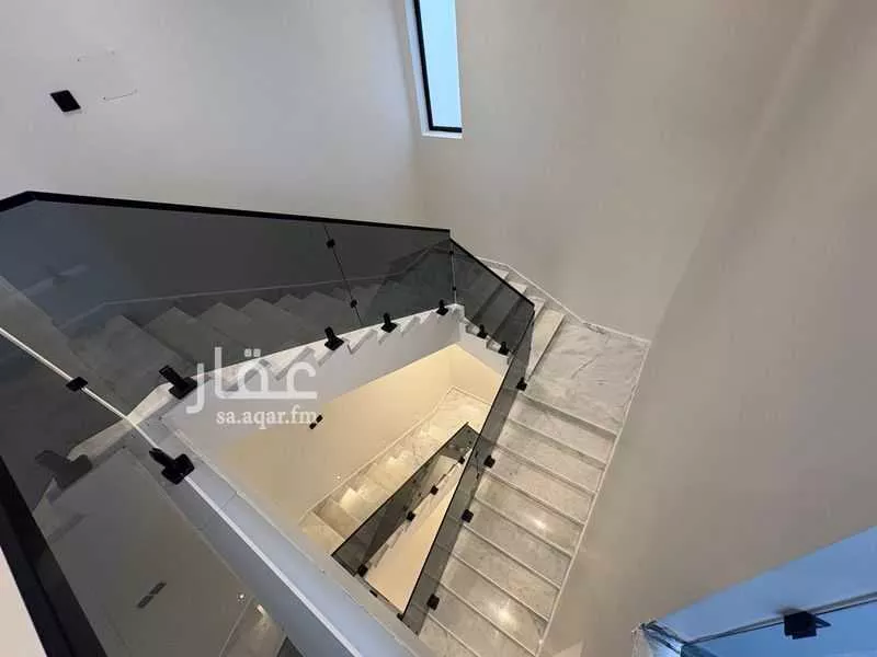 5 bedroom villa in Ash Shati Al Gharbi, Eastern Province 24