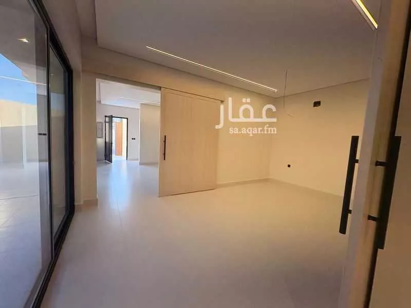 5 bedroom villa in Ash Shati Al Gharbi, Eastern Province 7