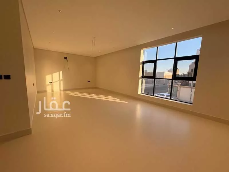 5 bedroom villa in Ash Shati Al Gharbi, Eastern Province 9