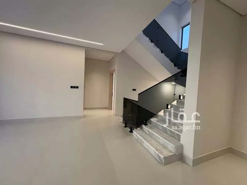 5 bedroom villa in Ash Shati Al Gharbi, Eastern Province 10