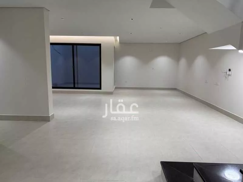 6 bedroom villa in Dahiat King Fahd 3