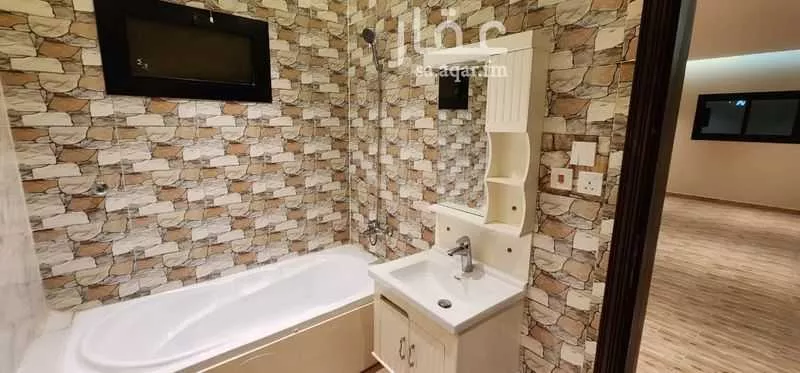 4 bedroom apartment in Al Rabwa, Jeddah 13