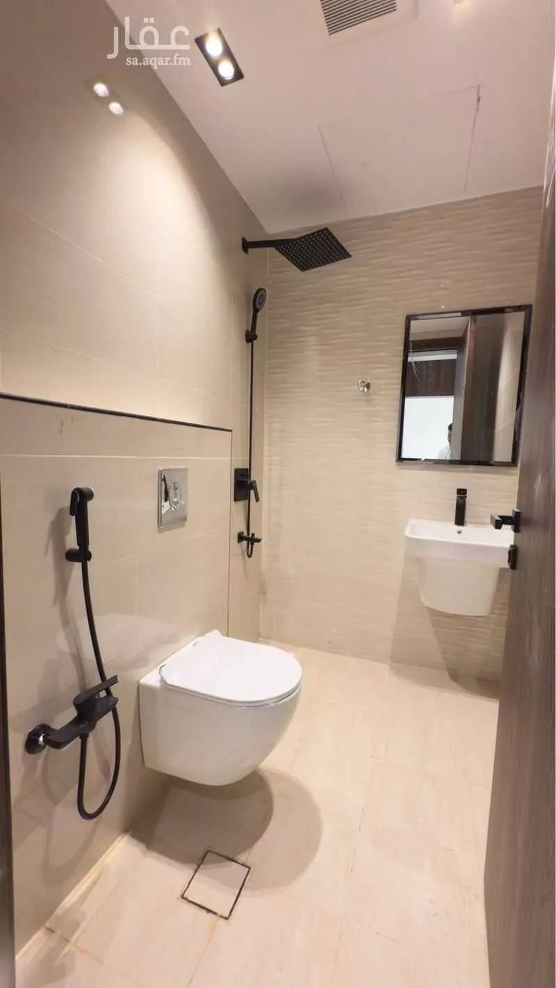 5 bedroom villa in Dirab, Riyadh 15