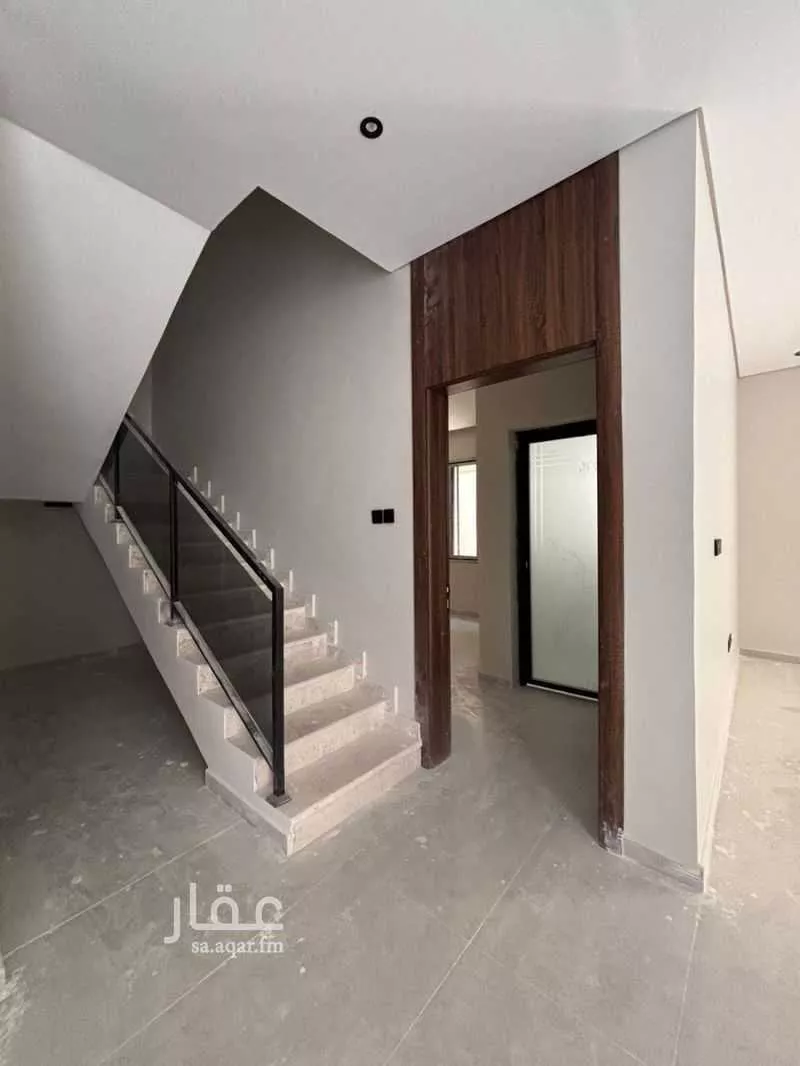 5 bedroom apartment in Dahiat King Fahd 2