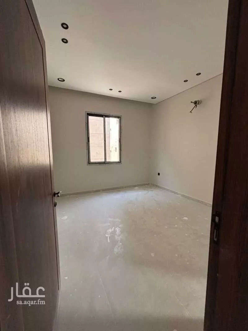 5 bedroom apartment in Dahiat King Fahd 6