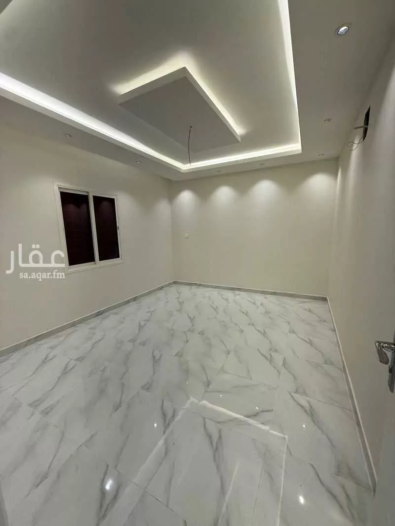 5 bedroom villa in Dahiat King Fahd 2