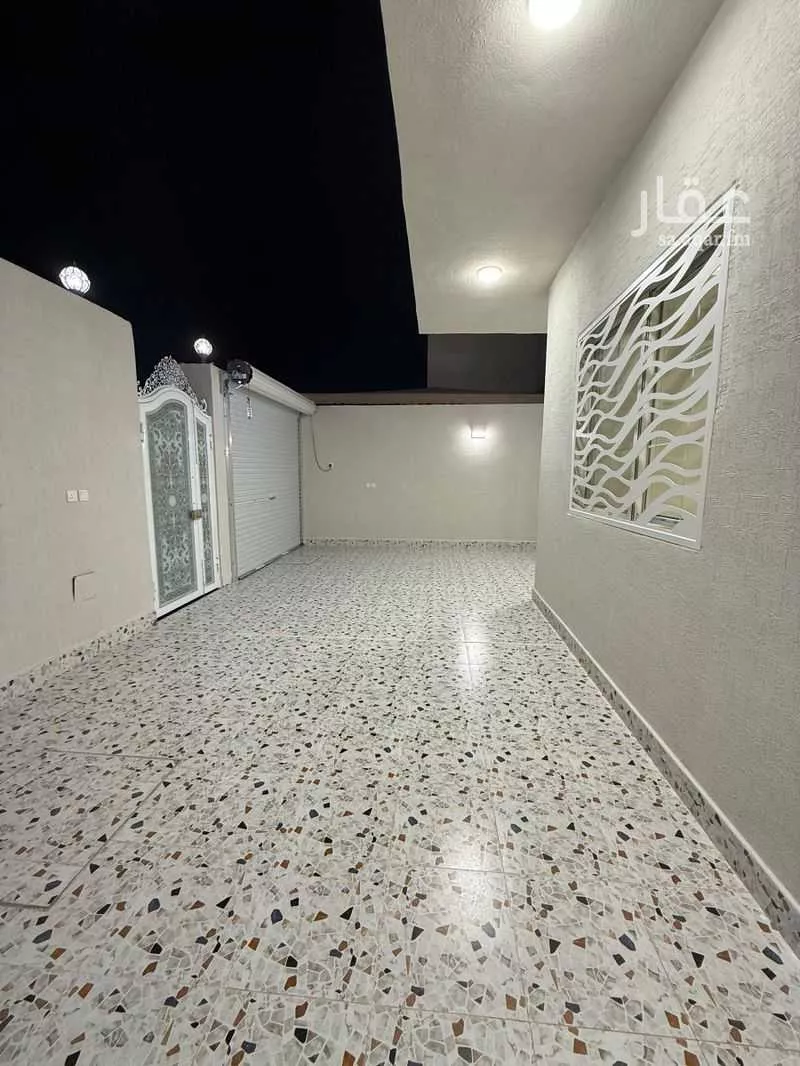 5 bedroom villa in Dahiat King Fahd 14
