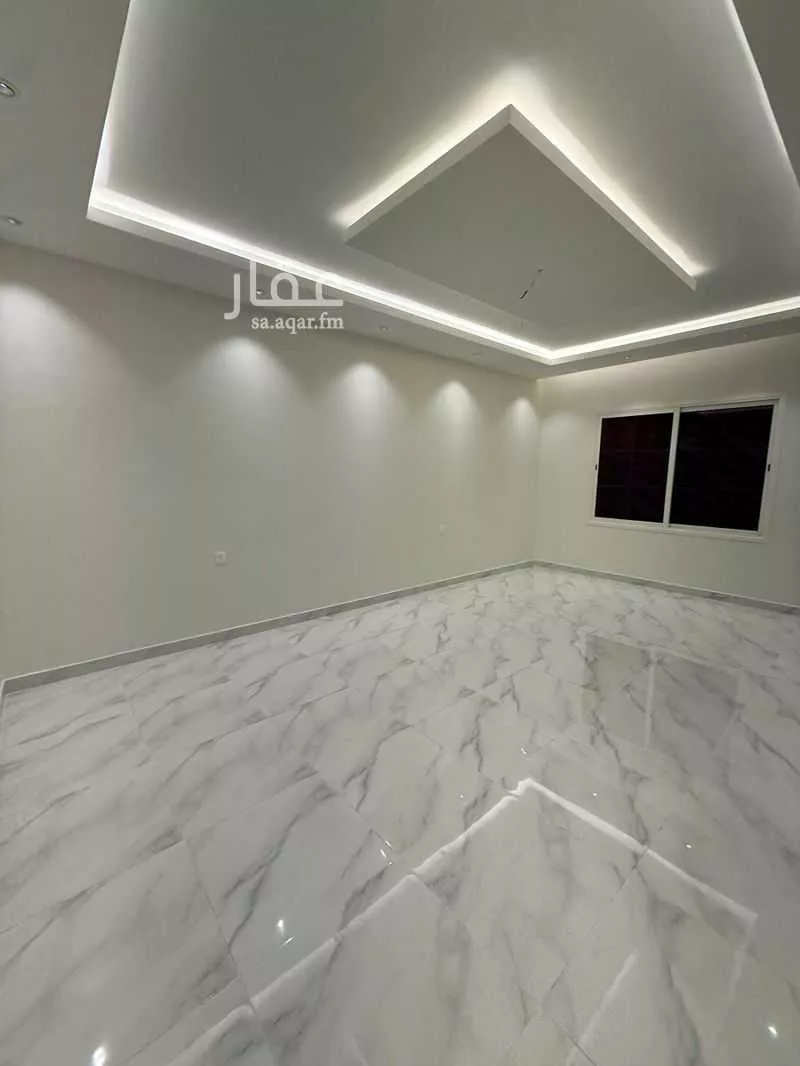 5 bedroom villa in Dahiat King Fahd 7