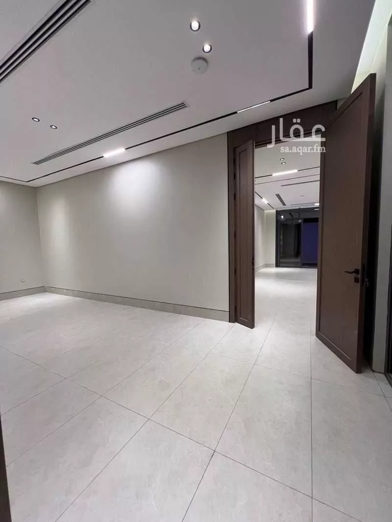 6 bedroom villa in Ash Shulah 13