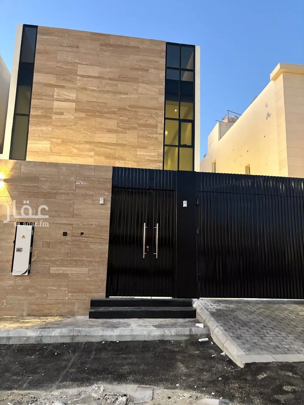 فيلا 6 غرف في ضاحية الملك فهد 2