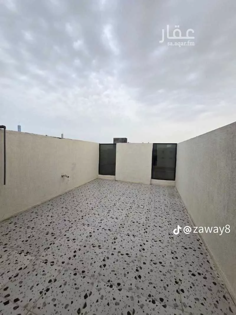 فيلا 5 غرف في ضاحية الملك فهد 4