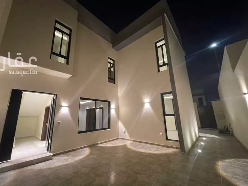 4 bedroom villa in Al Janadriyah, Riyadh 5