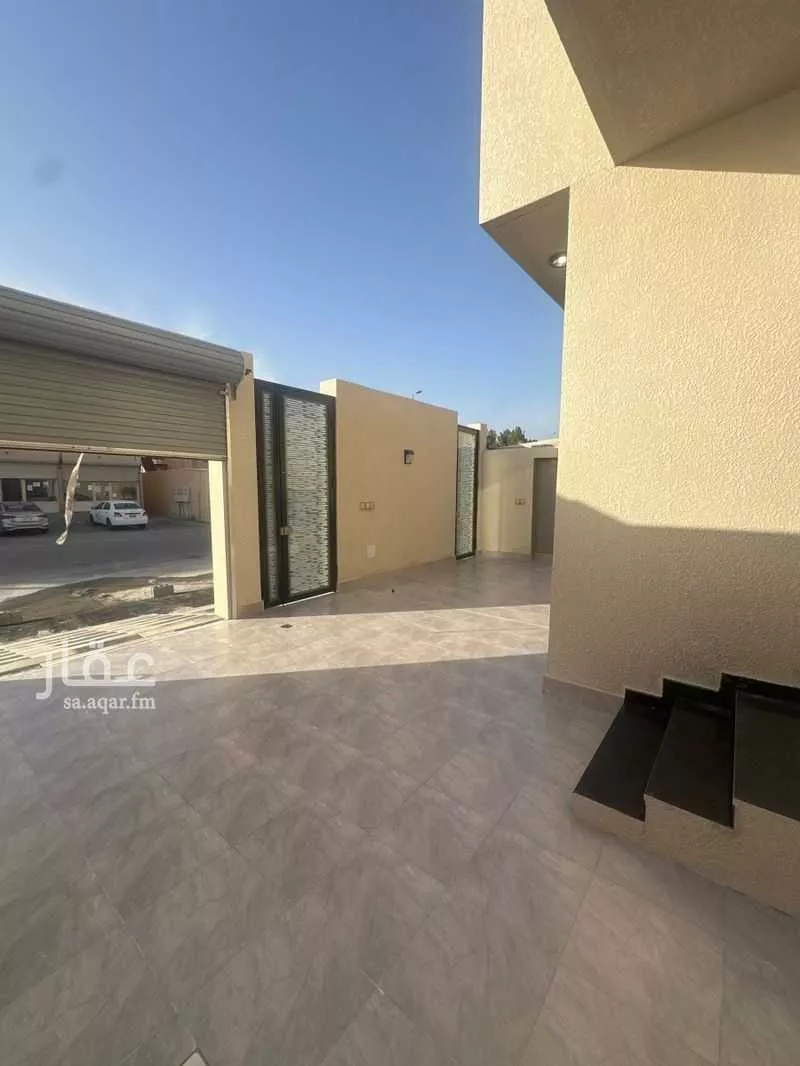8 bedroom villa in Al Manar, Eastern Province 17
