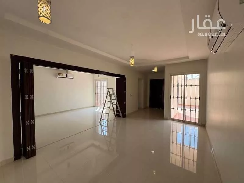 4 bedroom villa in Al Yasmin, Riyadh 7