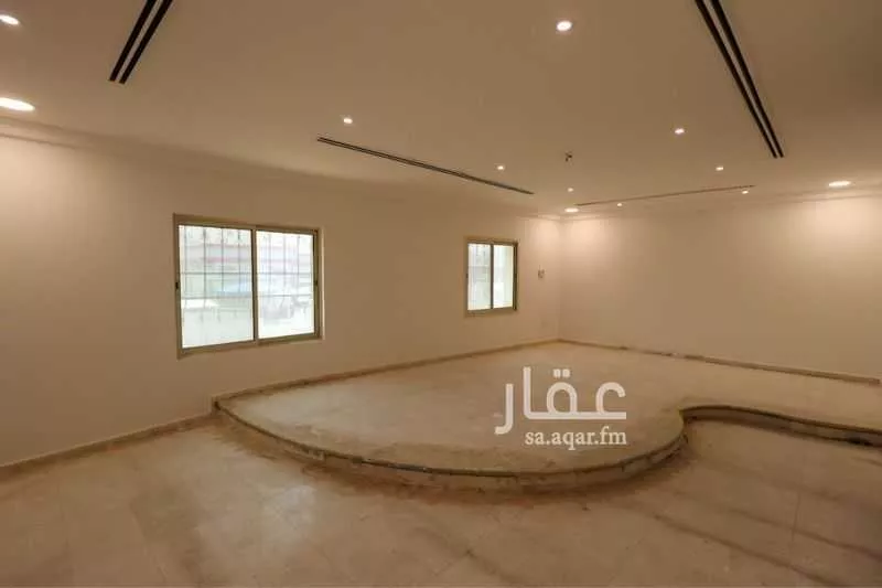 7 bedroom villa in East Beach 3