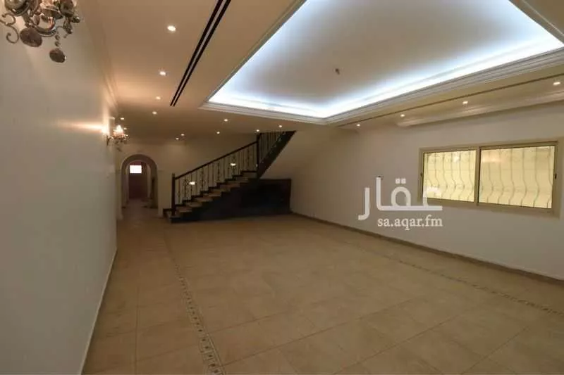 7 bedroom villa in East Beach 4