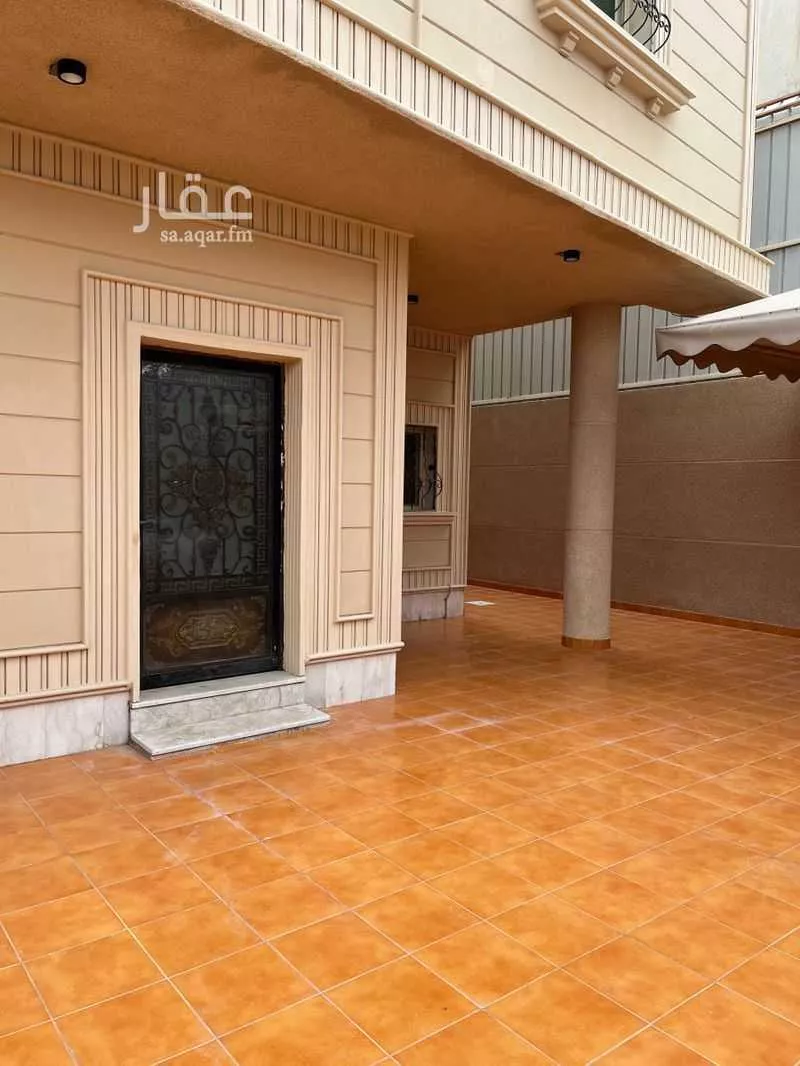 7 bedroom villa in East Beach 8