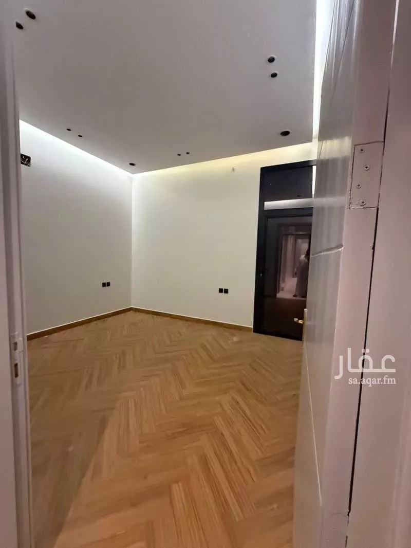 4 bedroom villa in Al Qairawan, Riyadh 15