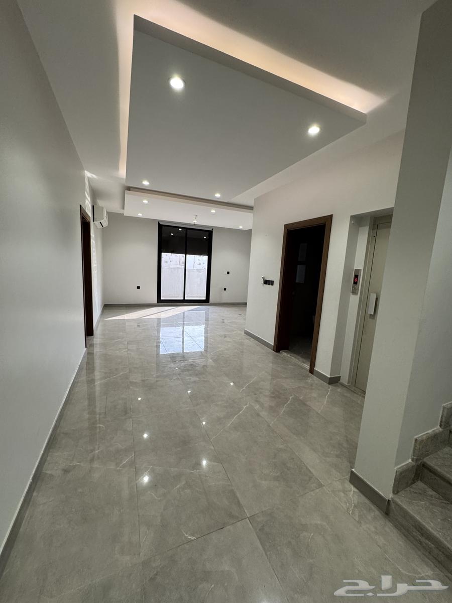 5 bedroom villa in Al Yaqout, Jeddah 12