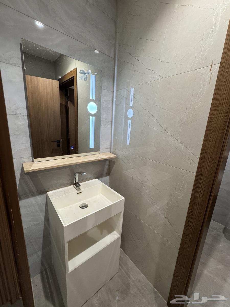 5 bedroom villa in Al Yaqout, Jeddah 8