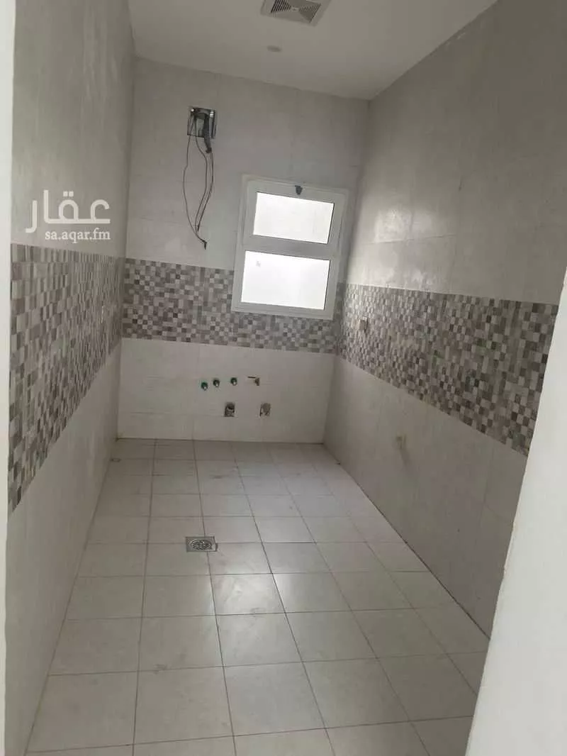 فيلا 6 غرف في المنتزة 2
