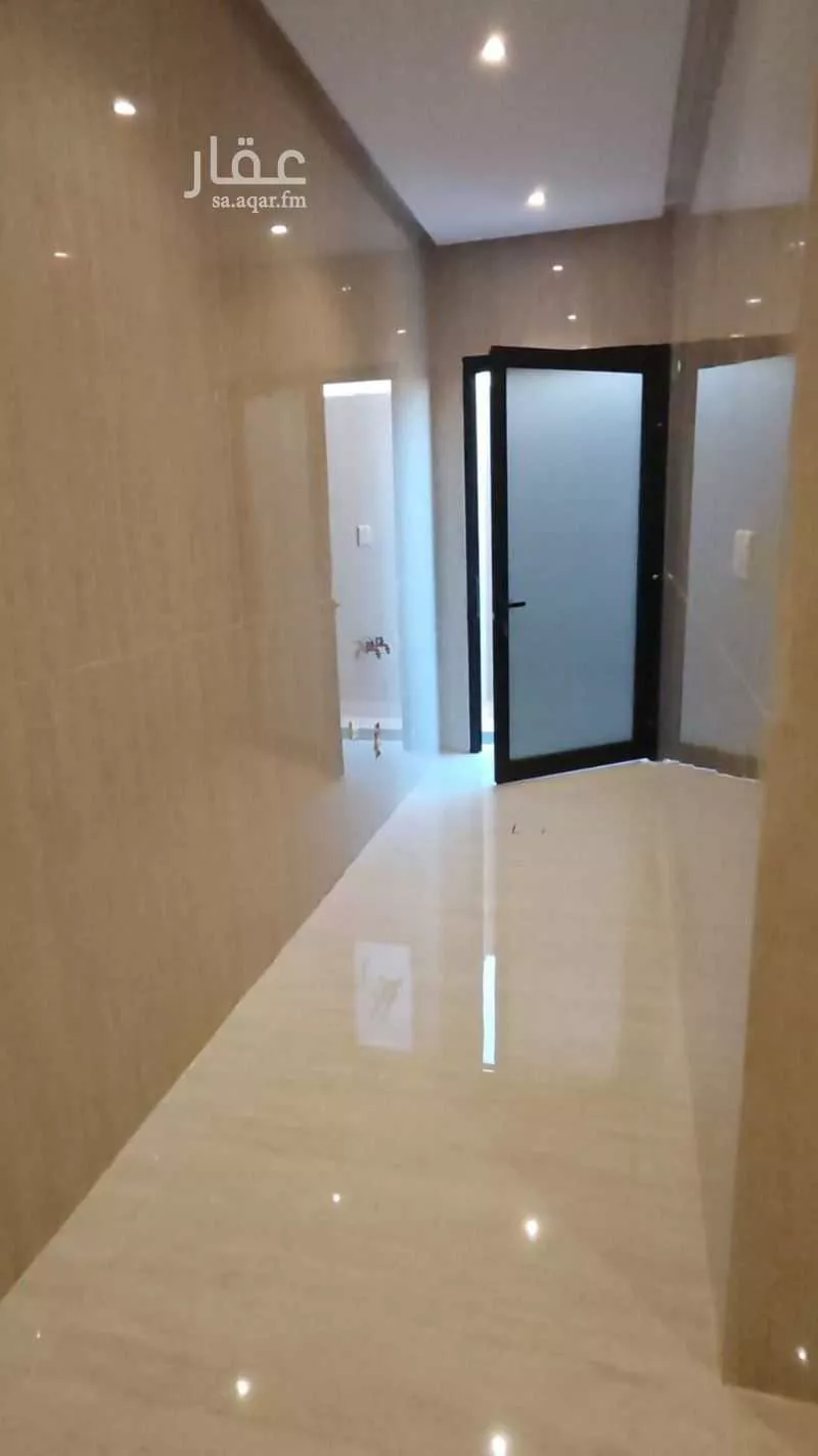 6 bedroom villa in Dahiat King Fahd 11