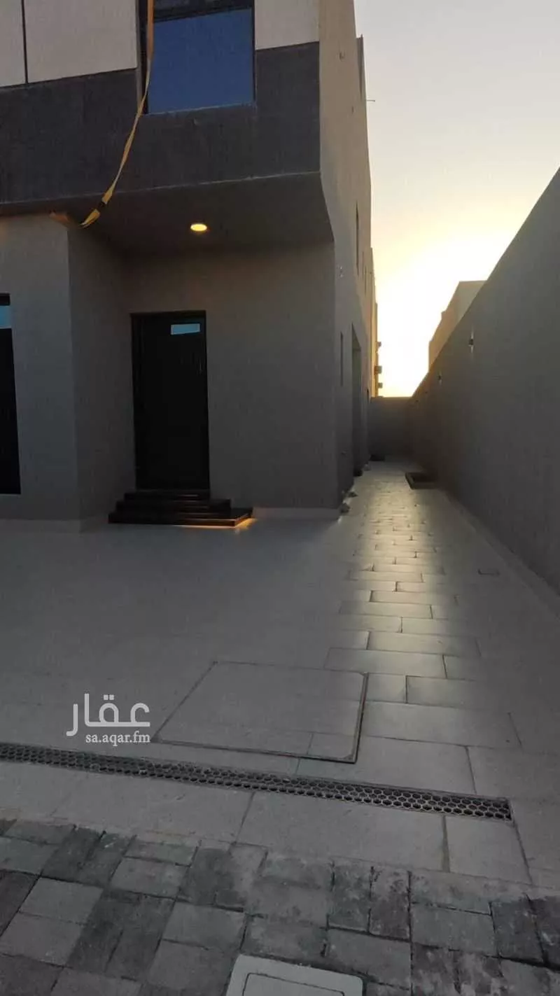6 bedroom villa in Dahiat King Fahd 13