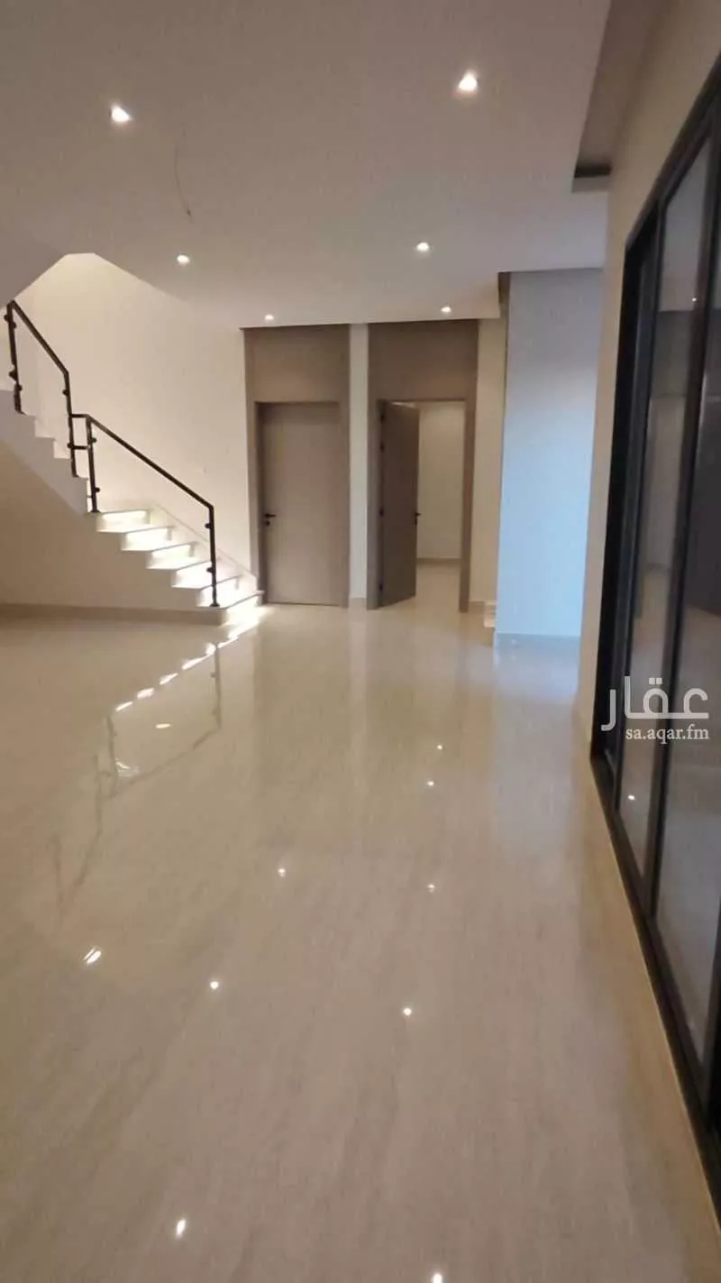 6 bedroom villa in Dahiat King Fahd 5
