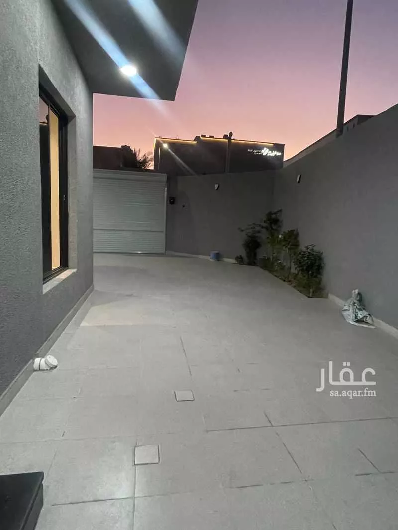 6 bedroom villa in Uhud 2