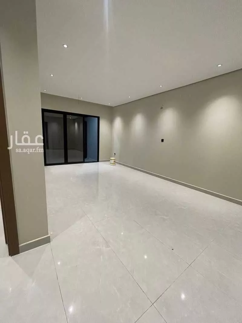 6 bedroom villa in Uhud 6