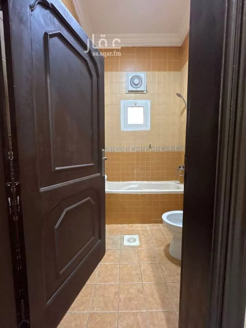 4 bedroom apartment in Al Marwa 13