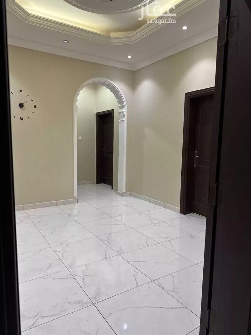 4 bedroom apartment in Al Marwa 8