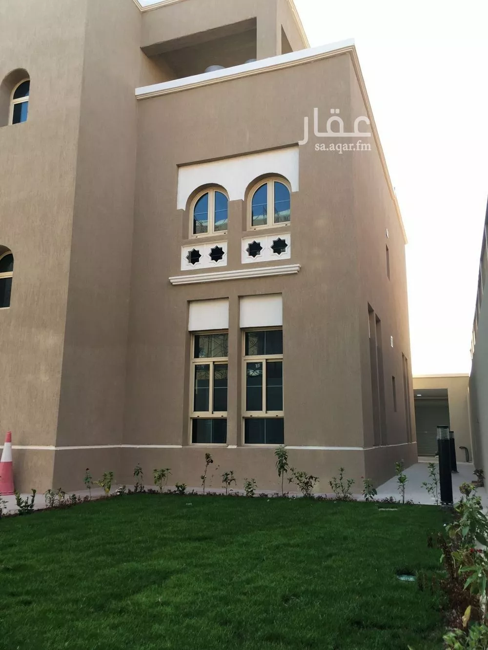 فيلا 10 غرف في النورس 3