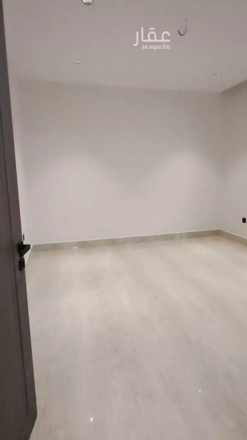 فيلا 6 غرف في ضاحية الملك فهد 21