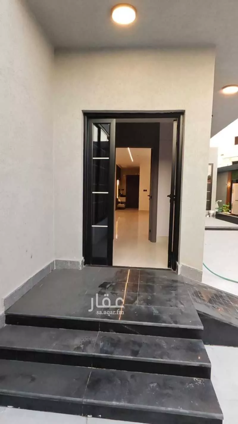 فيلا 6 غرف في ضاحية الملك فهد 7