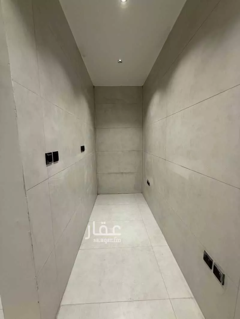 فيلا 6 غرف في ضاحية الملك فهد 12