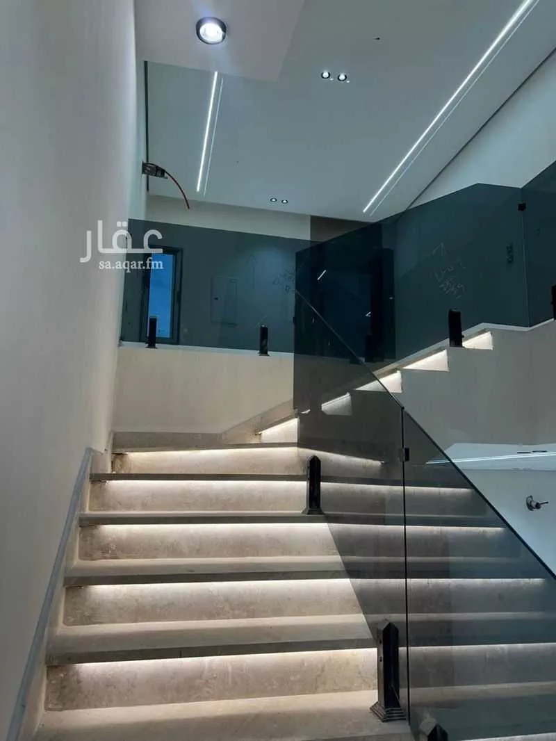 فيلا 6 غرف في ضاحية الملك فهد 4