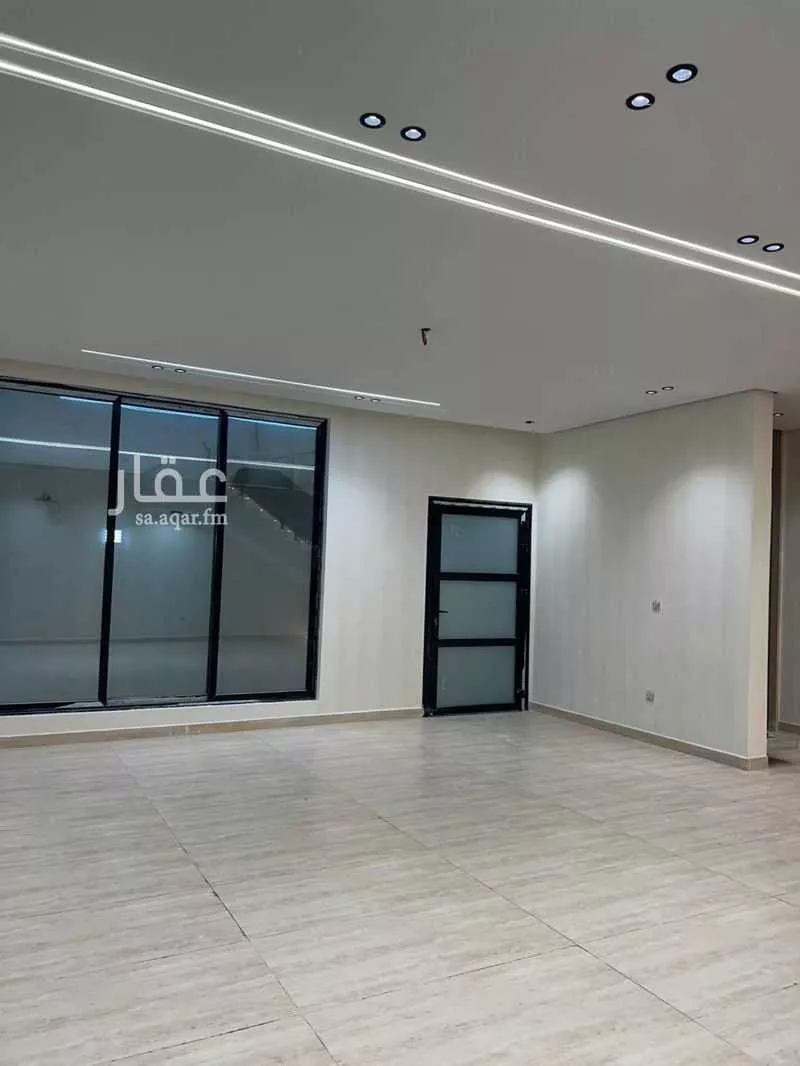 فيلا 6 غرف في ضاحية الملك فهد 9
