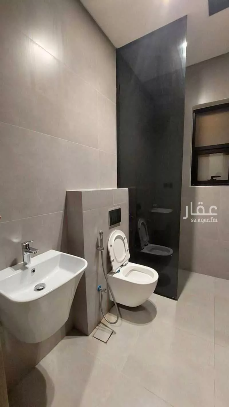 فيلا 7 غرف في السيف 18