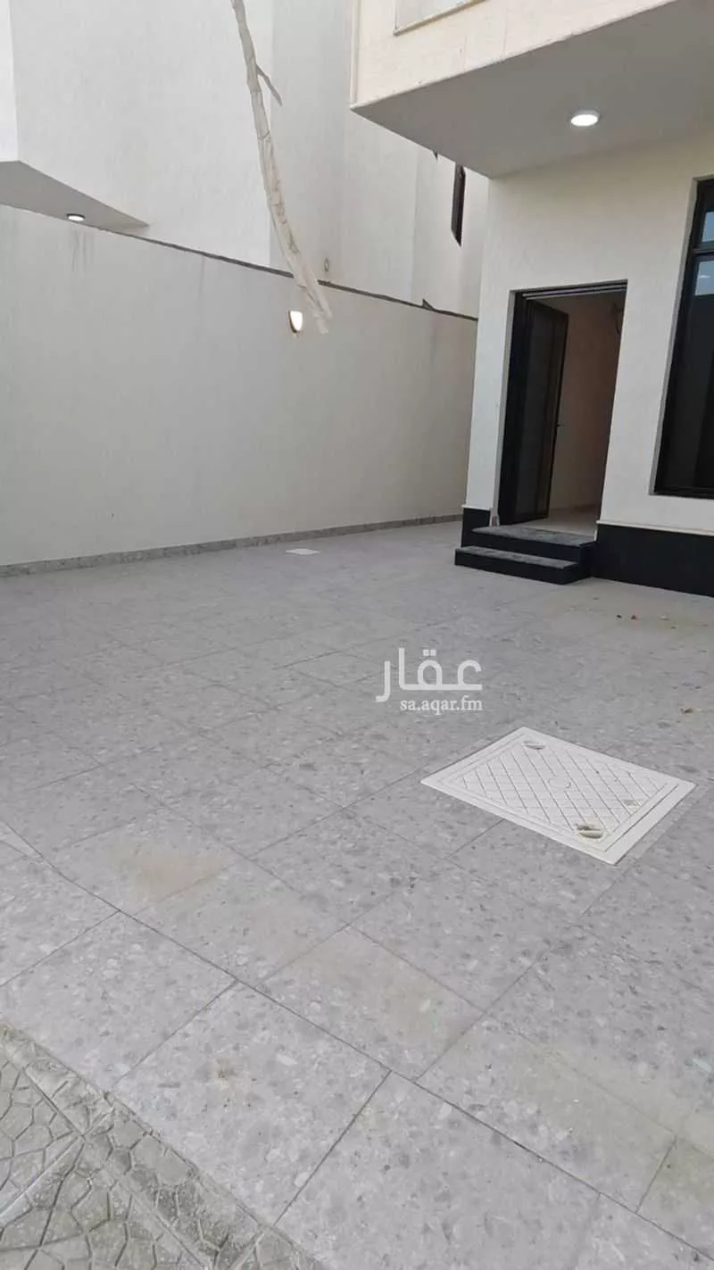 فيلا 5 غرف في ضاحية الملك فهد 13