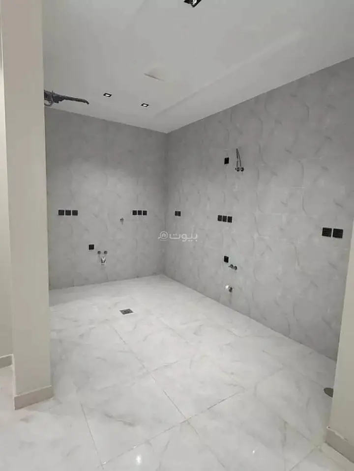 4 bedroom apartment in Al Rabwa, Jeddah 8